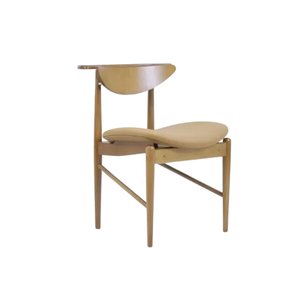 CADEIRA READING CHAIR
